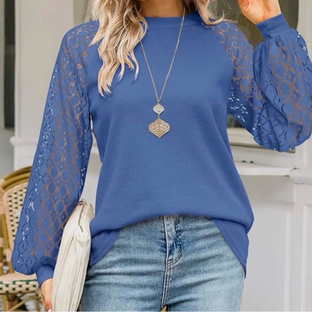 Chic Blue Lace Sleeve Blouse